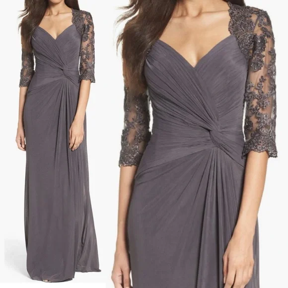 La FemmeRuched TwistColumn Gown size 6